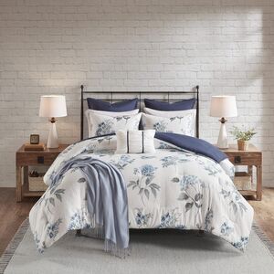 Madison Park Zennia 7 PC Printed Seersucker Comforter Set w/ Throw Blanket Queen